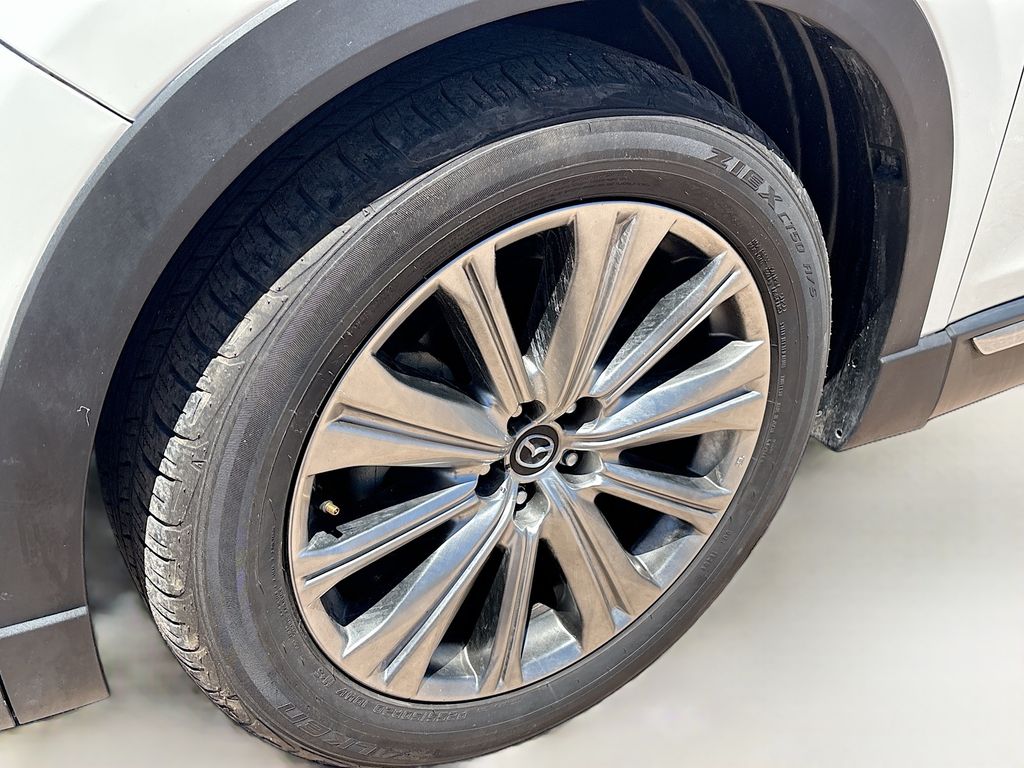 Used 2023 White Mazda Signature image 33