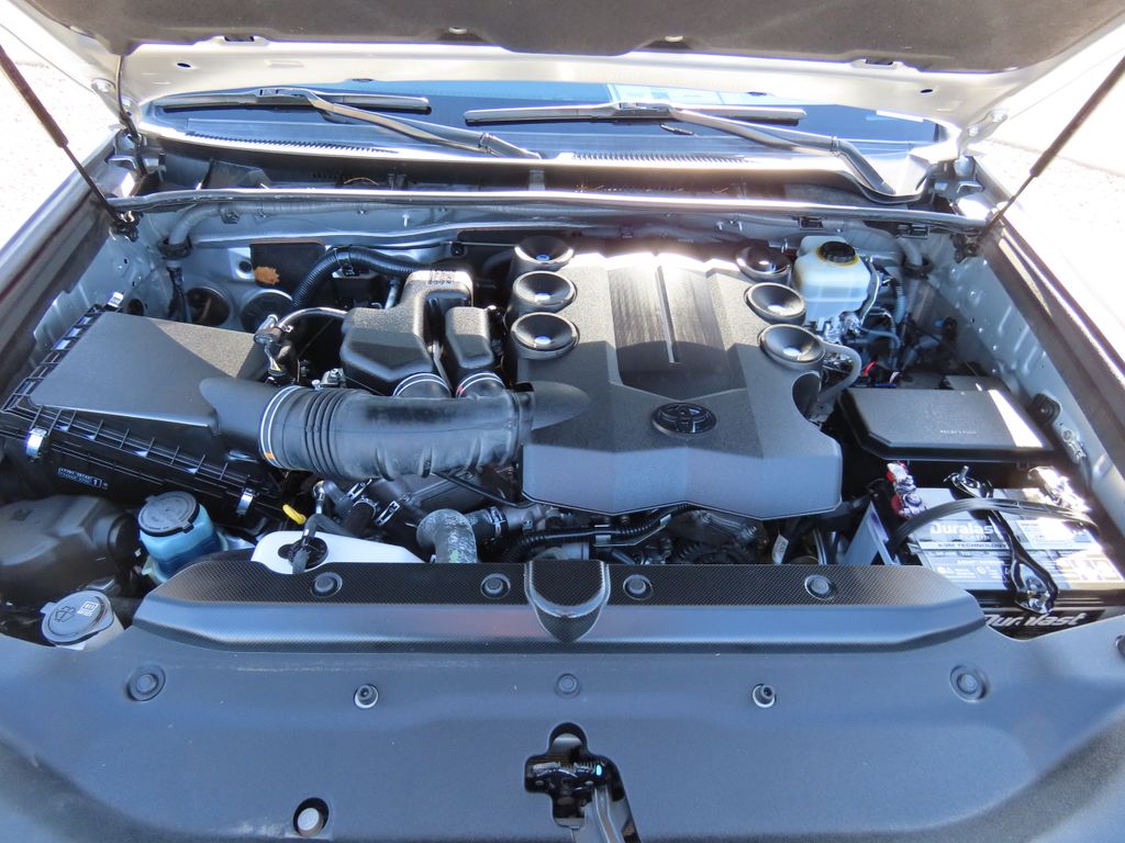 2015 Toyota 4Runner Limited 28