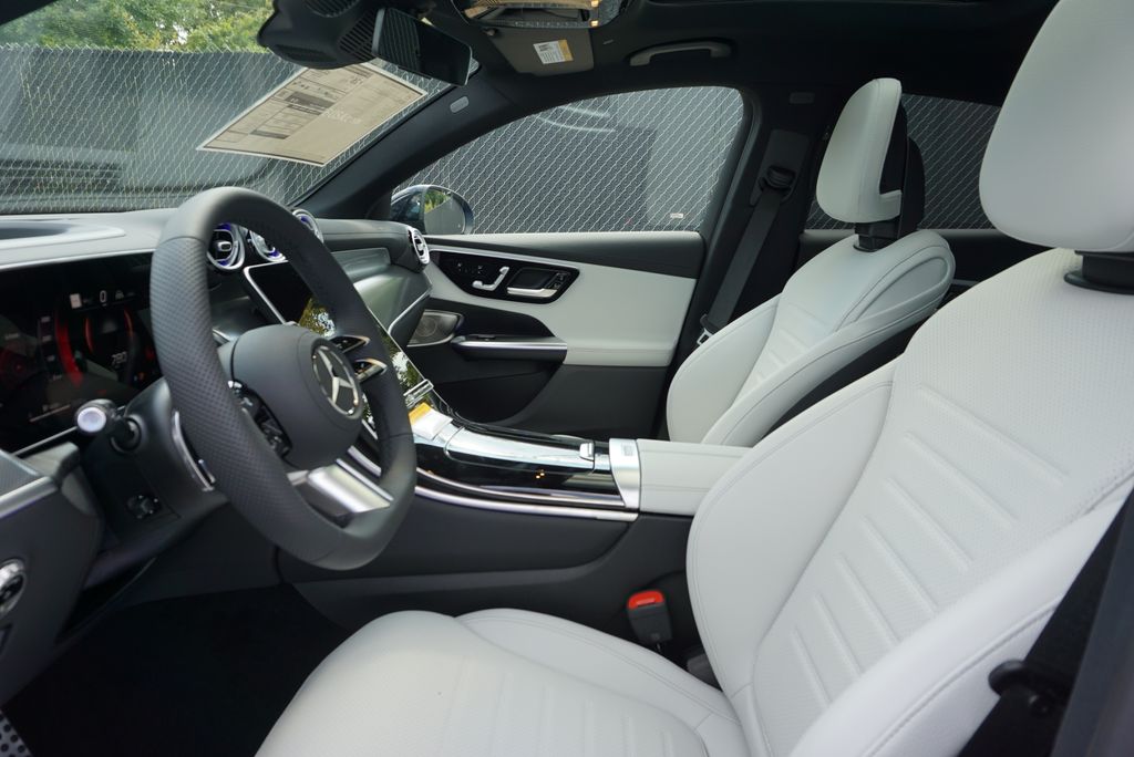 Thumbnail: 2026 Mercedes-Benz GLC - 9