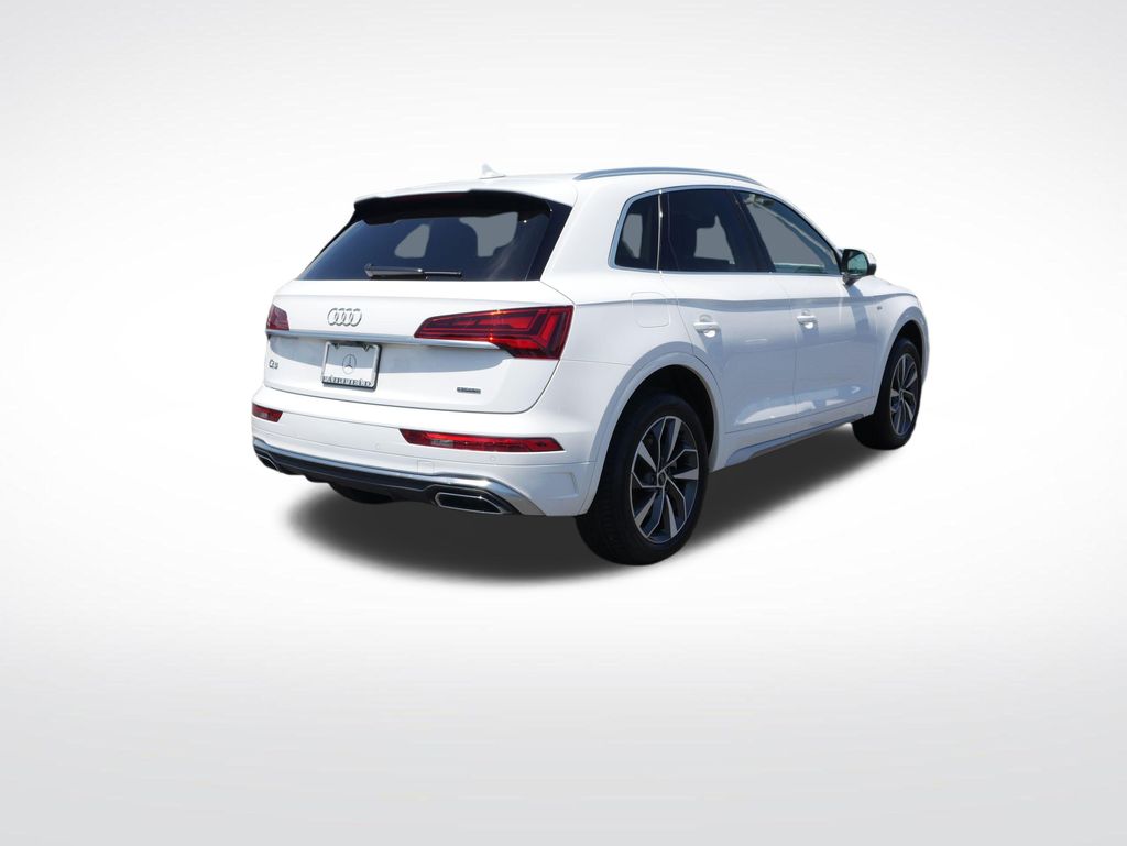 Thumbnail: 2022 Audi Q5 - 5