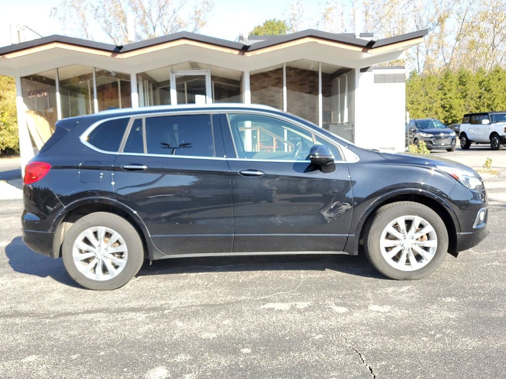 2018 Buick Envision Essence 8