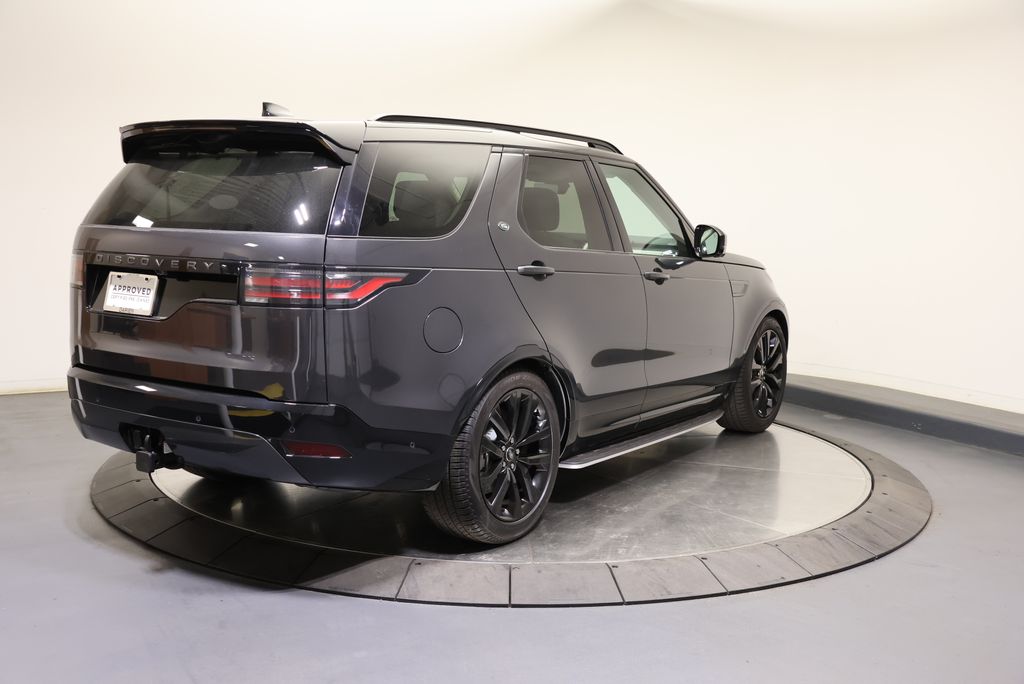 Thumbnail: 2026 Land Rover Discovery - 5
