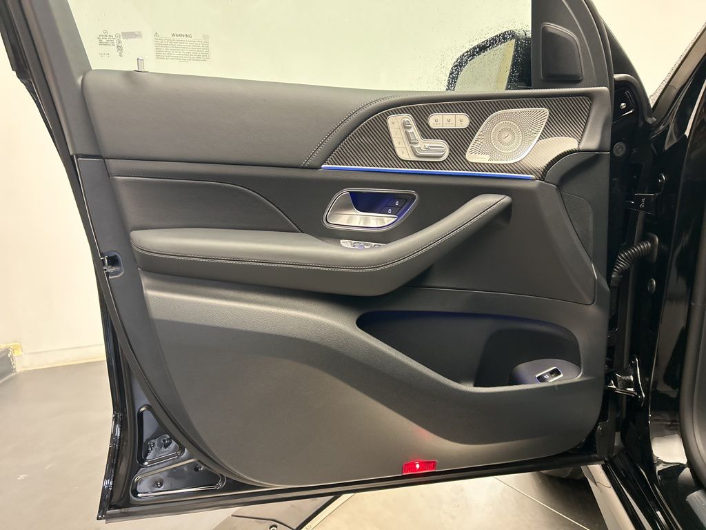 Thumbnail: 2026 Mercedes-Benz GLE - 11