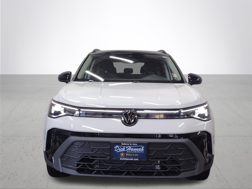 2025 Volkswagen Taos 1.5T SE Black