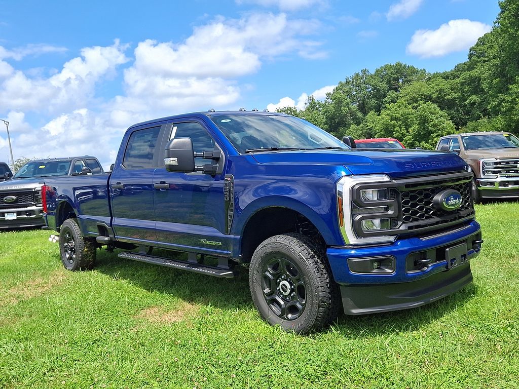 Argon Blue Metallic 2026 Ford F-350 Super Duty Pickup Truck Four-Wheel Drive Automatic
