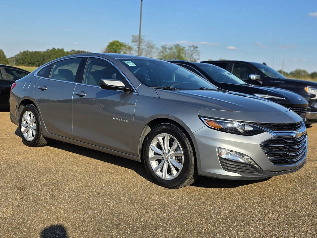 2024 Chevrolet Malibu LT with 1LT FWD