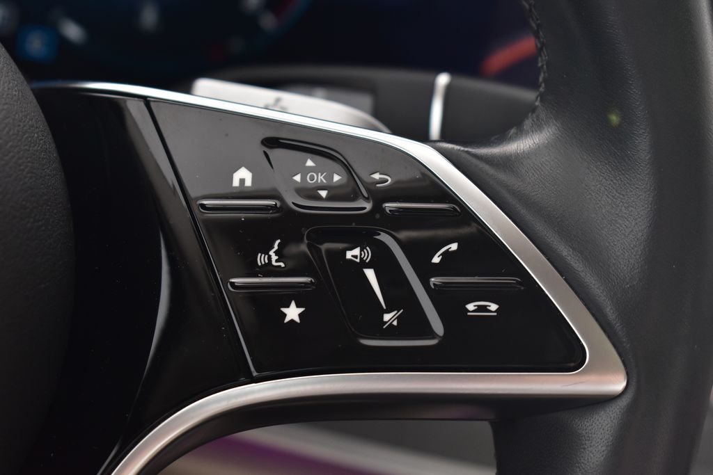 Thumbnail: 2023 Mercedes-Benz E-Class - 18