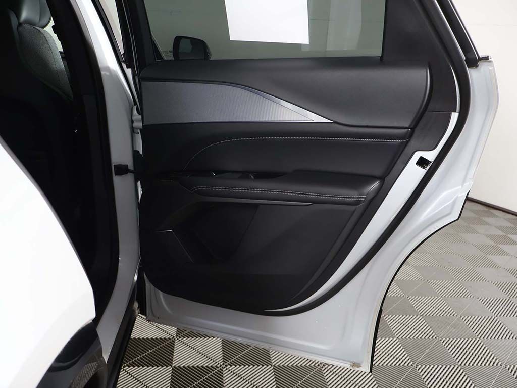 Used 2024 White Cadillac Tech image 25