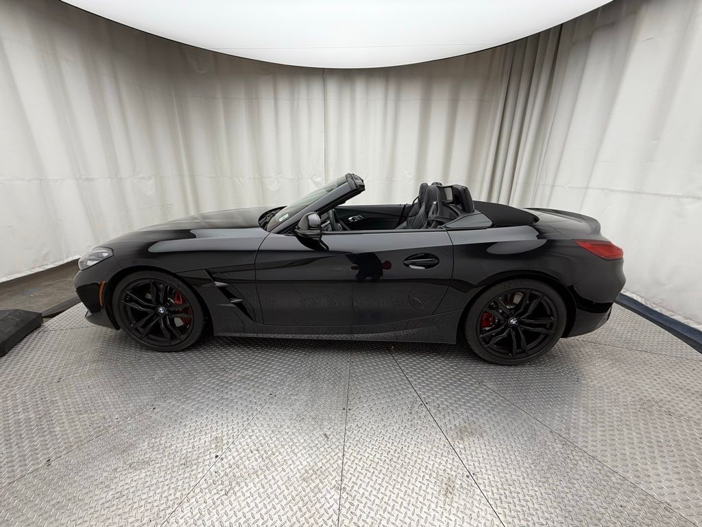 2022 BMW Z4 M40i 11