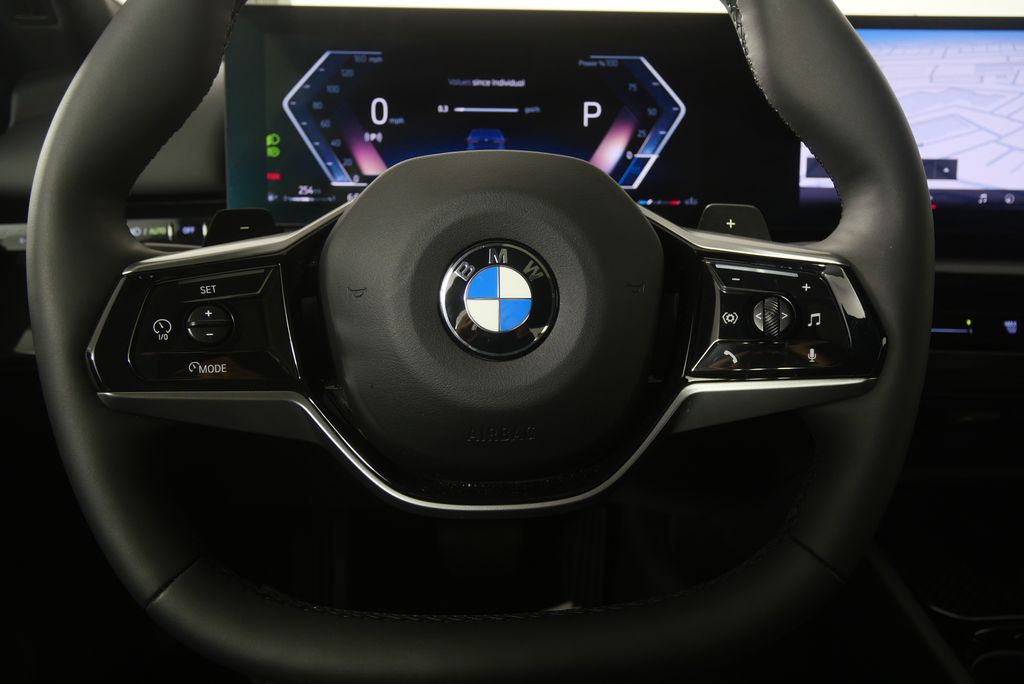 Thumbnail: 2025 BMW 5 Series - 18