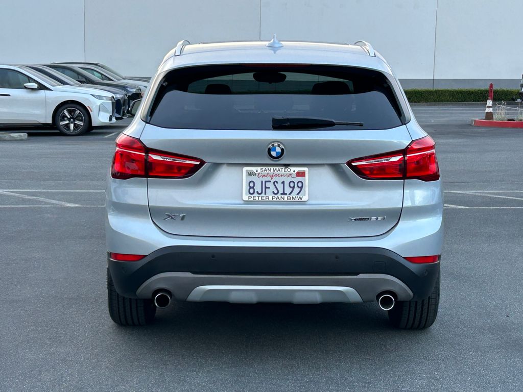 Thumbnail: 2019 BMW X1 - 4
