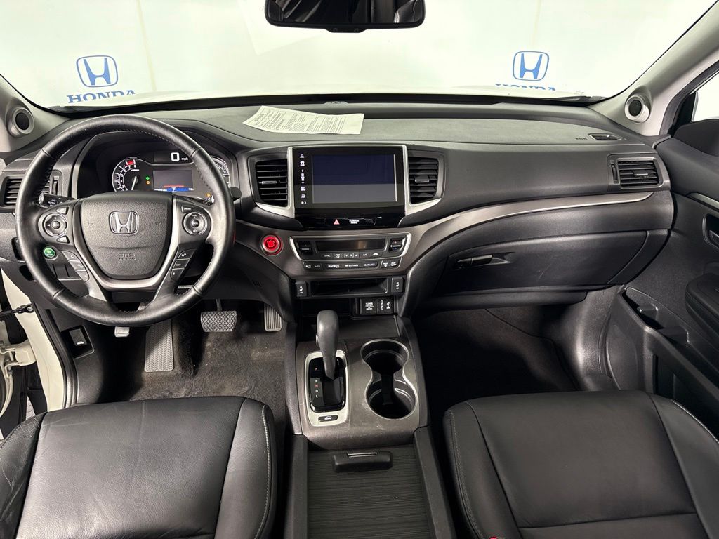 Thumbnail: 2018 Honda Pilot - 16