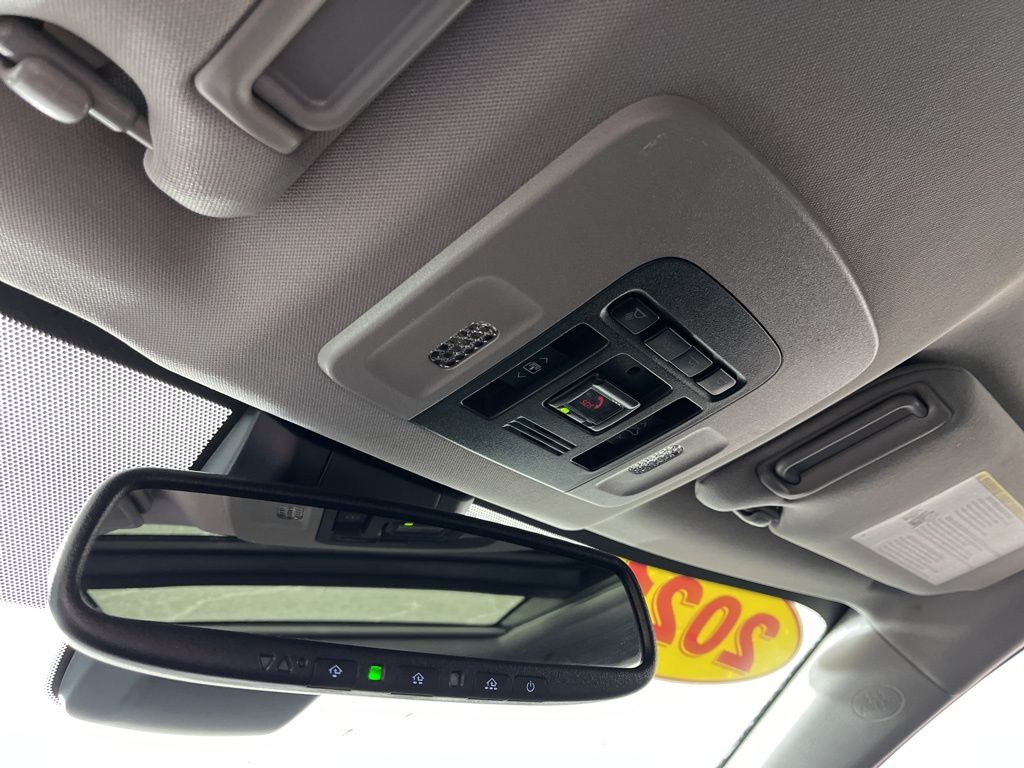 Thumbnail: 2021 Toyota Camry - 24