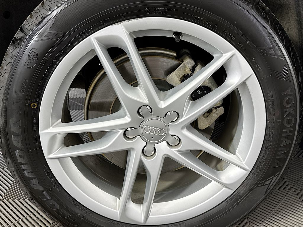 Thumbnail: 2016 Audi Q5 - 32