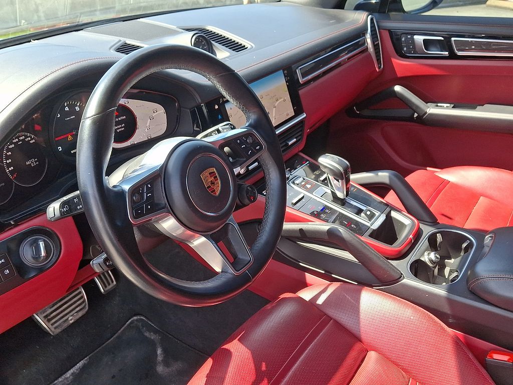 Thumbnail: 2022 Porsche Cayenne - 4