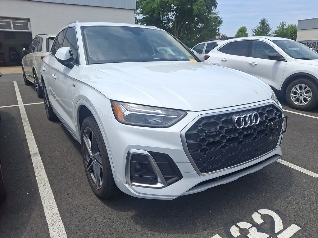 Thumbnail: 2022 Audi Q5 - 3