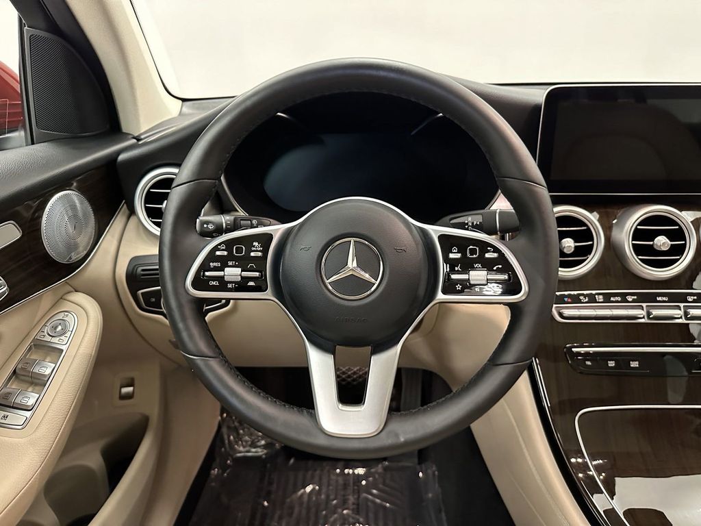 2021 Mercedes-Benz GLC GLC 300 28