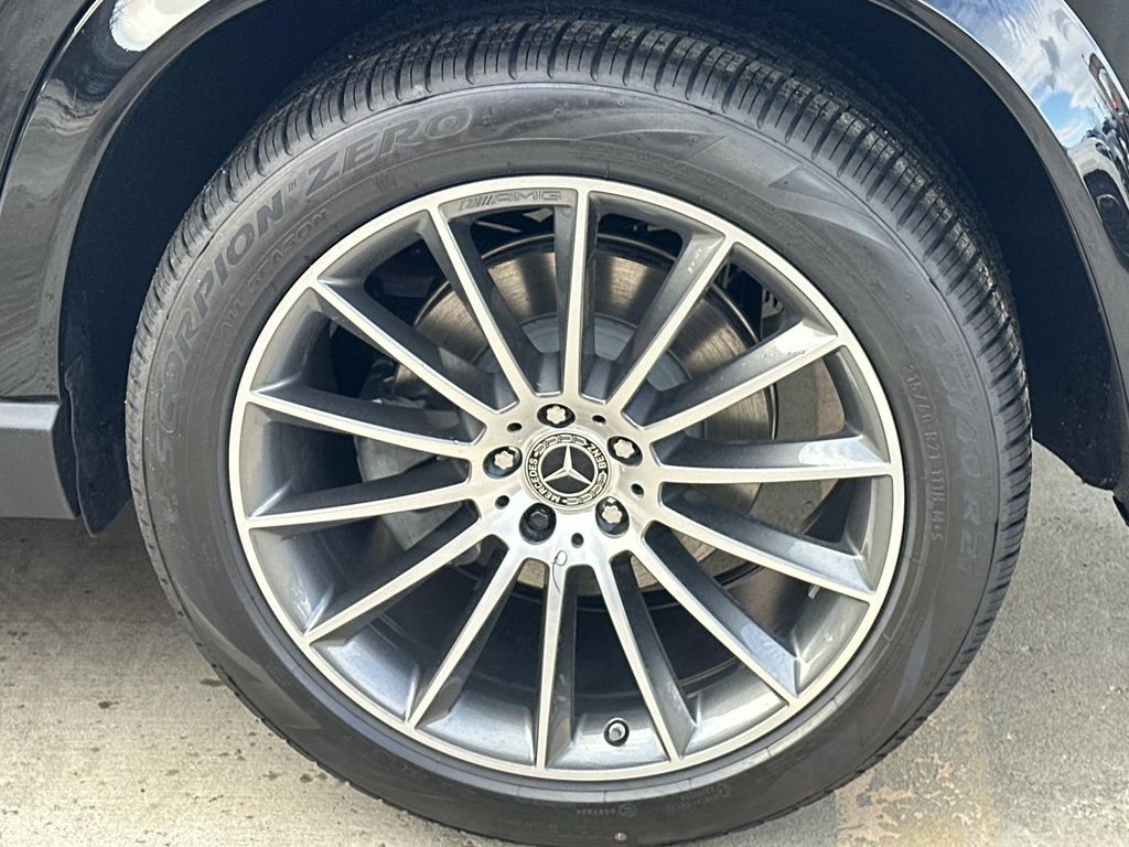 Thumbnail: 2026 Mercedes-Benz GLE - 7