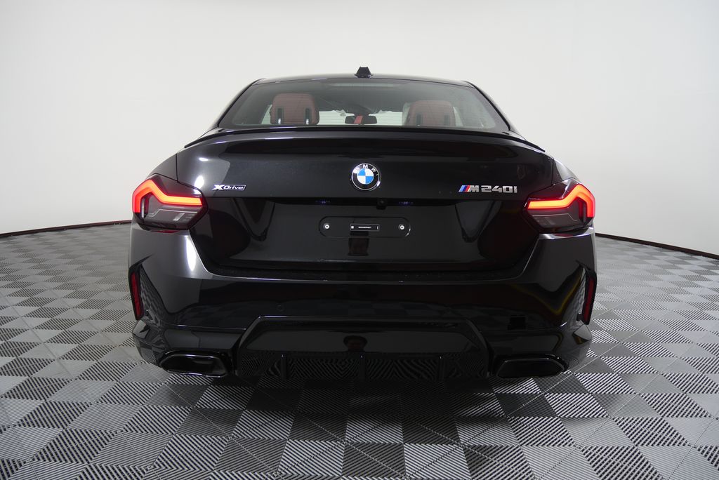 Thumbnail: 2026 BMW 2 Series - 4