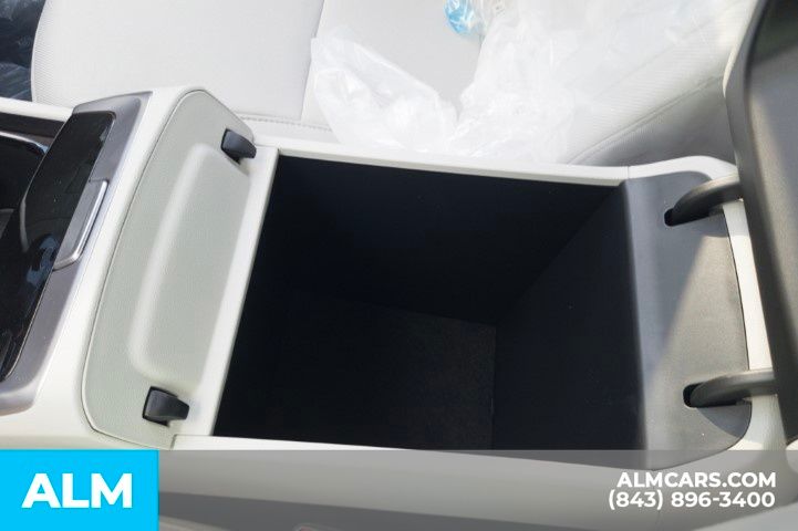 Used 2026 White Hyundai SEL image 30