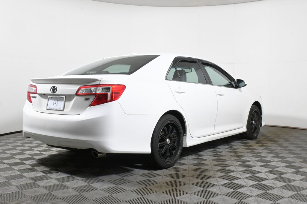 Thumbnail: 2012 Toyota Camry - 7
