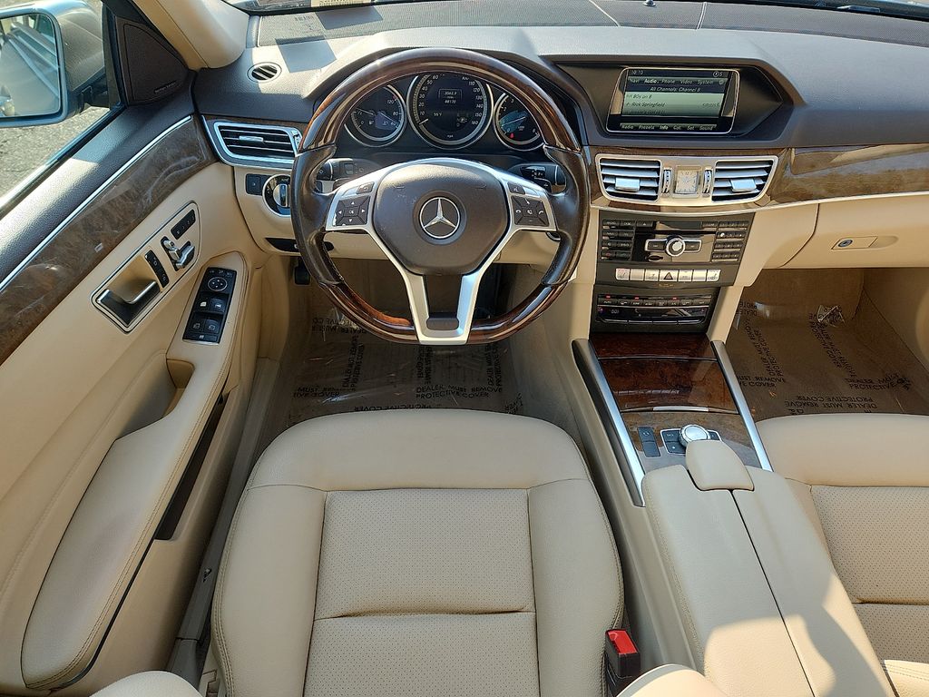 Thumbnail: 2015 Mercedes-Benz E-Class - 11
