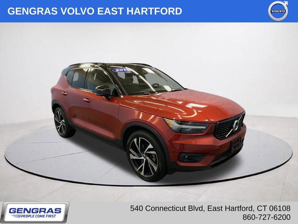 2019 Volvo XC40 T5 R-Design AWD