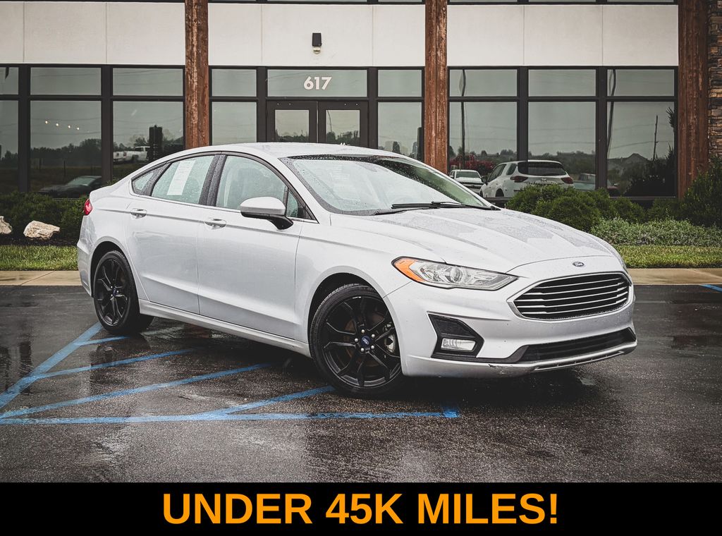 Ingot Silver 2019 Ford Fusion Sedan Front-Wheel Drive 6-Speed Automatic