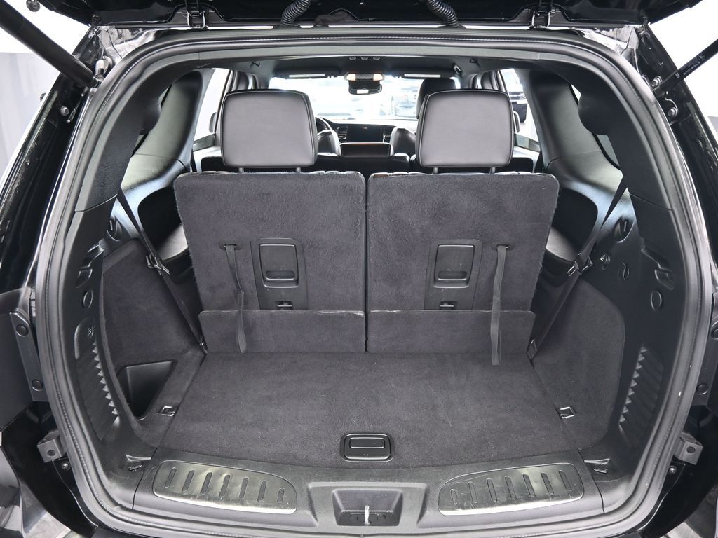 Used 2022 DB Black Crystal Clearcoat Dodge R/T image 40