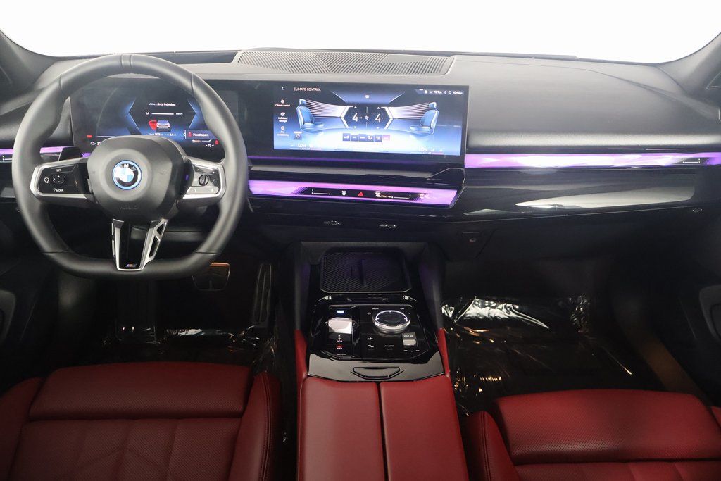 Thumbnail: 2025 BMW i5 - 8