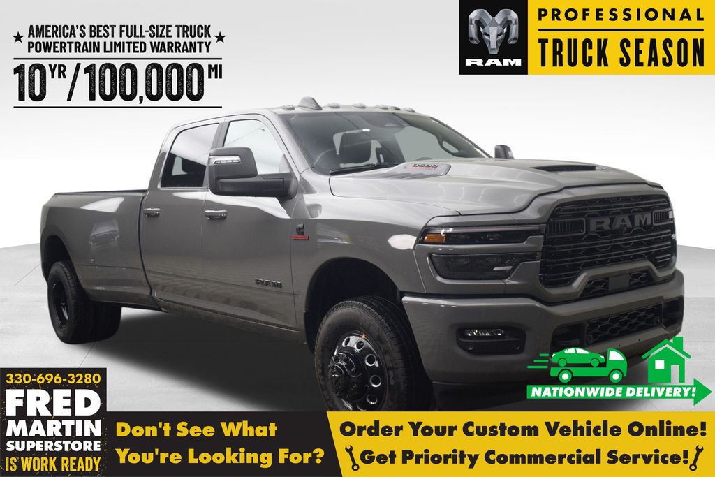 Ceramic Gray Clearcoat 2026 RAM 3500 Pickup Truck Four-Wheel Drive 8-Speed Automatic