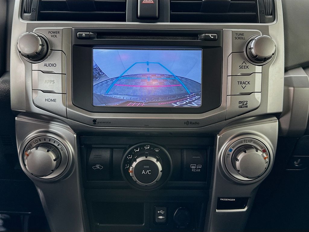 Thumbnail: 2015 Toyota 4Runner - 14