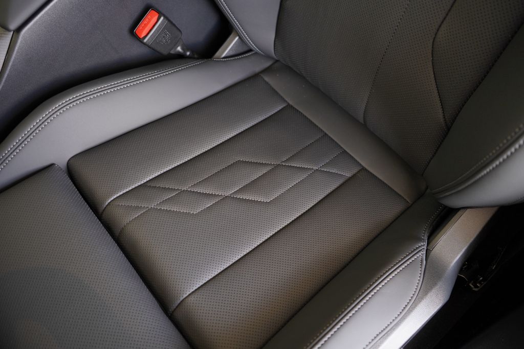 Thumbnail: 2026 BMW X3 - 12