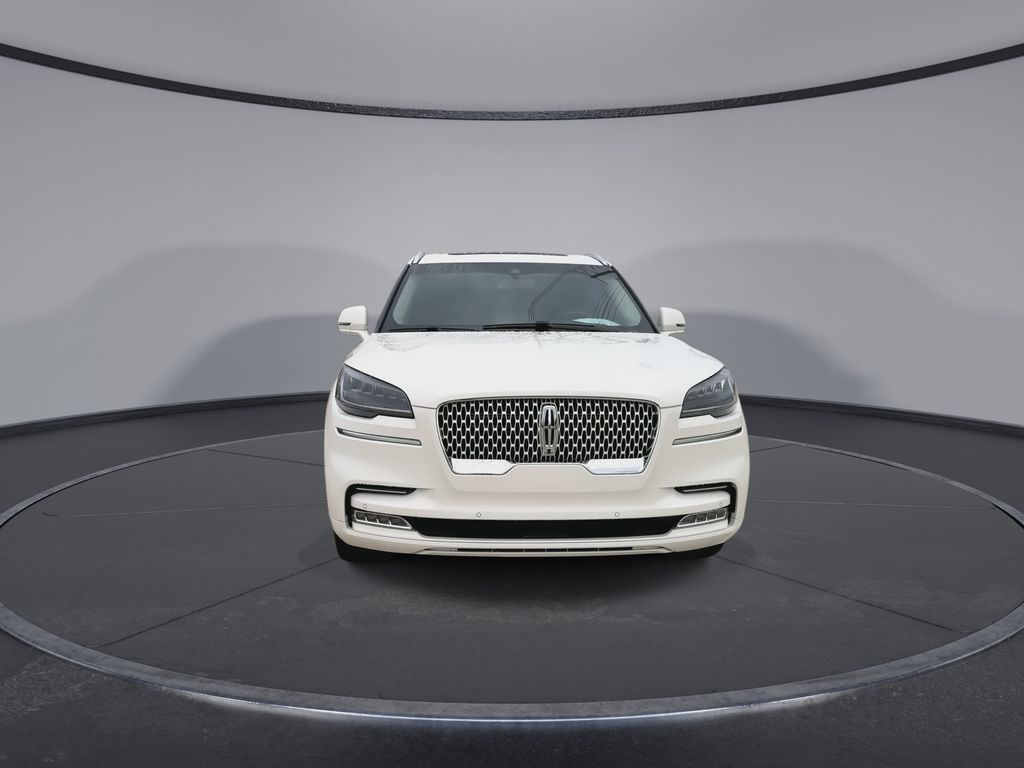 Thumbnail: 2021 Lincoln Aviator - 3