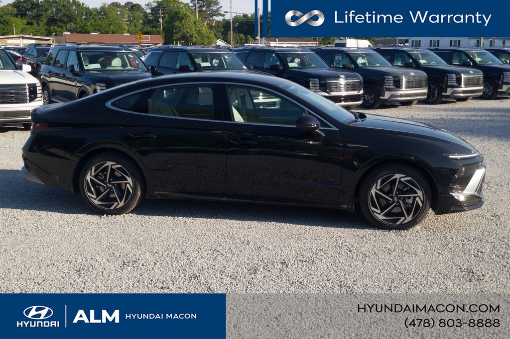 New 2026 Black HYUNDAI SEL Sport image 5