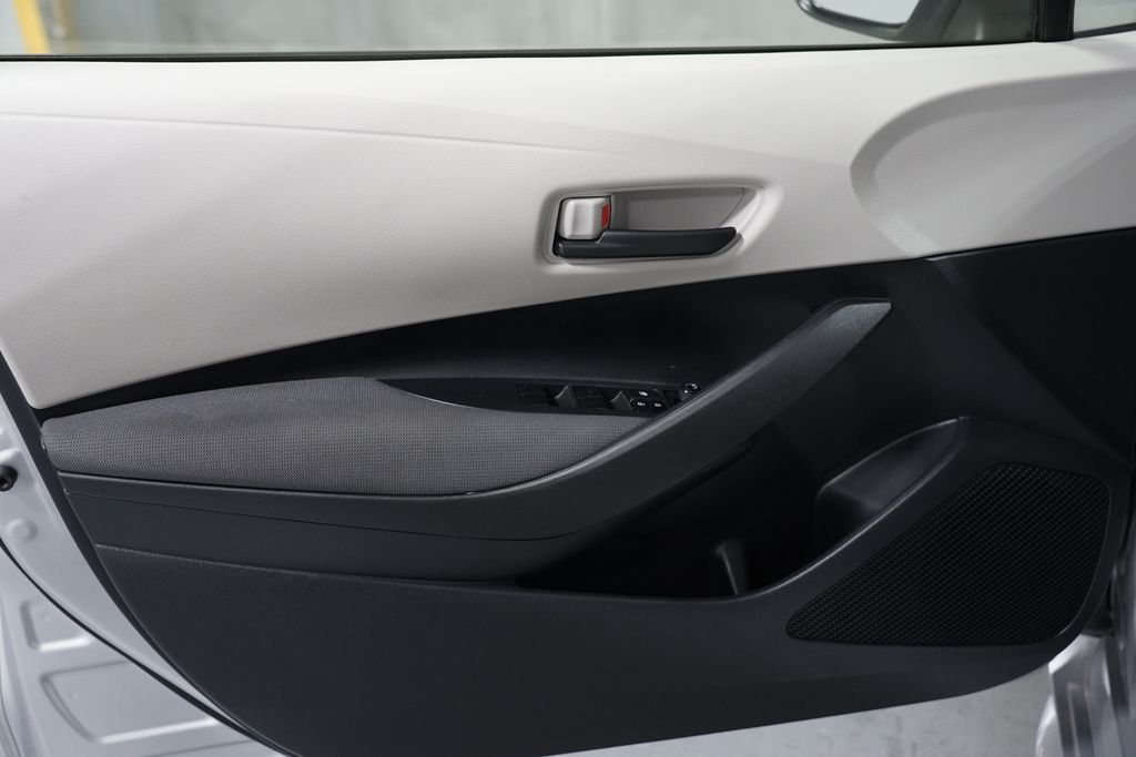 Thumbnail: 2022 Toyota Corolla - 26