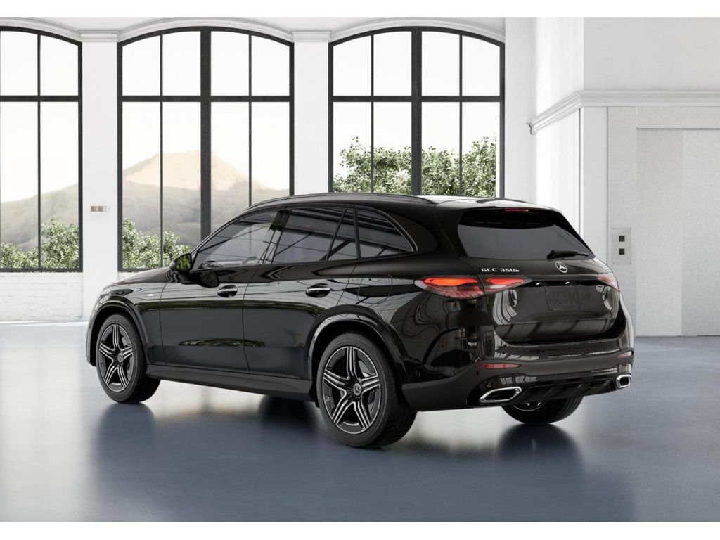 Thumbnail: 2026 Mercedes-Benz GLC - 29