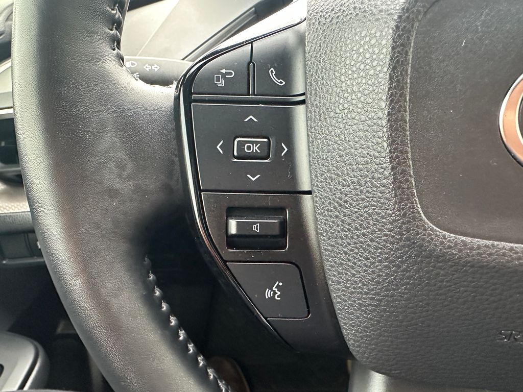 2023 Toyota Prius XLE