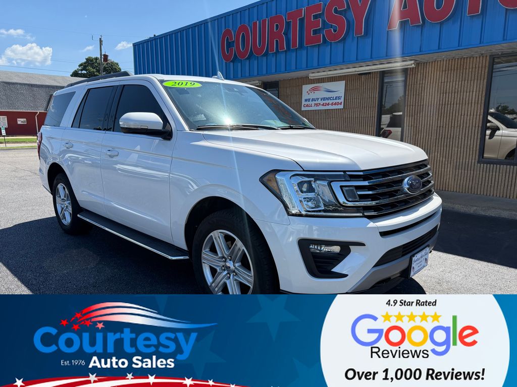 White Platinum Clearcoat Metallic 2019 Ford Expedition SUV / Crossover Four-Wheel Drive Automatic