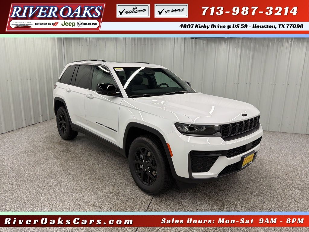 2026 Jeep Grand Cherokee Altitude White at River Oaks CDJR