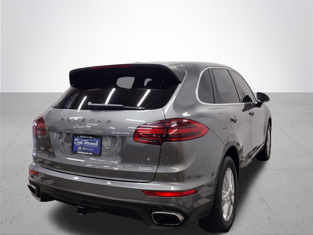 2017 Porsche Cayenne Base