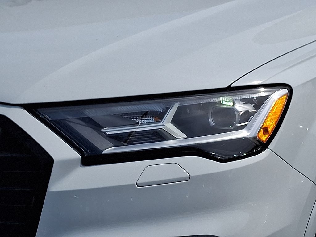 Thumbnail: 2022 Audi Q7 - 9