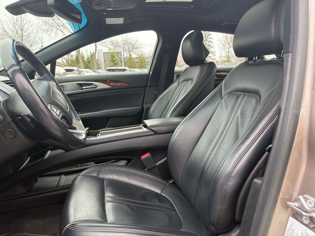 Used 2019 Brown Lincoln Reserve image 5