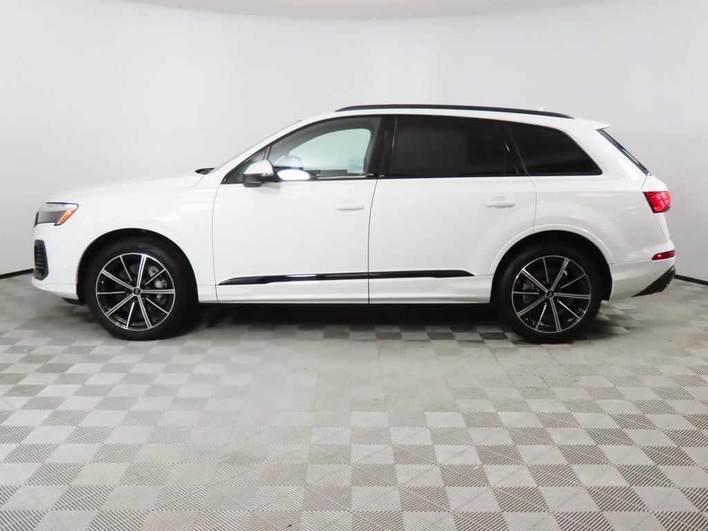 Thumbnail: 2025 Audi Q7 - 2