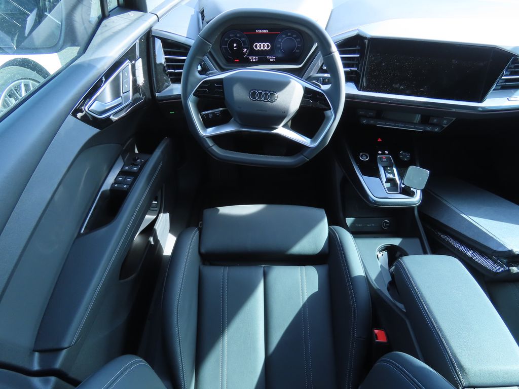Thumbnail: 2024 Audi Q4 e-tron - 5