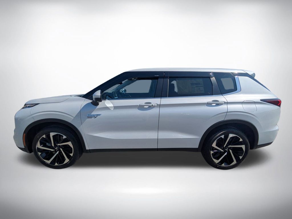 2025 Mitsubishi Outlander Plug-in Hybrid SE - Photo 6