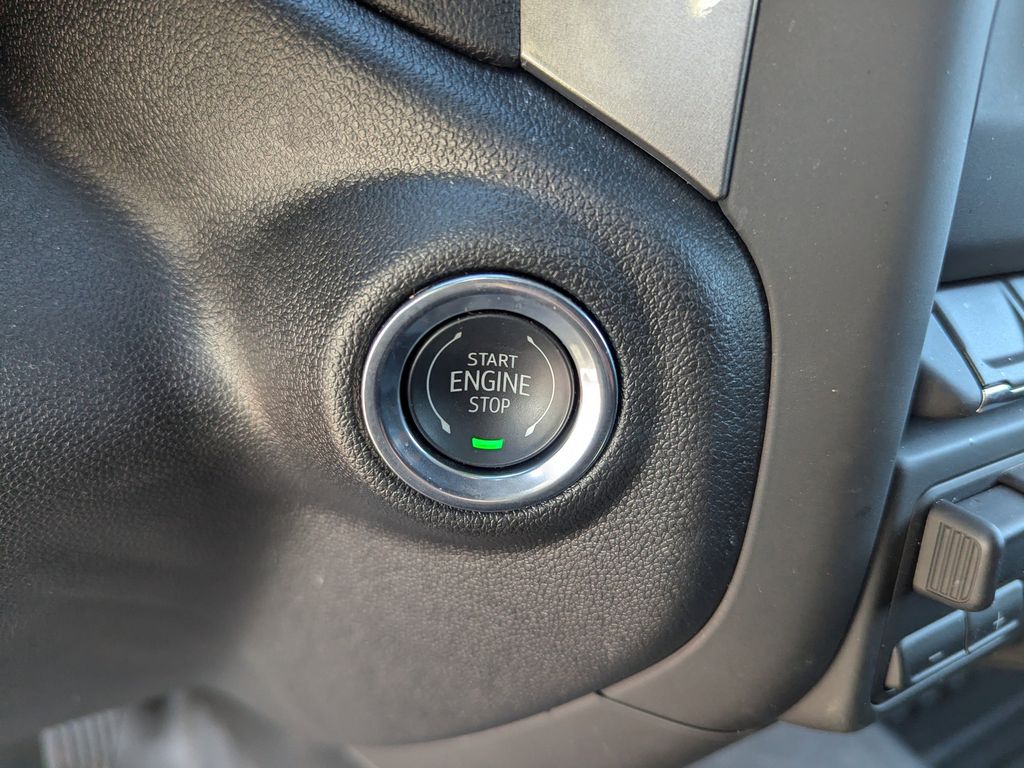 used 2025 Chevrolet Silverado 1500 car, priced at $38,991