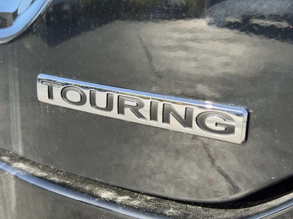 new 2025 Honda Pilot car, priced at $50,875