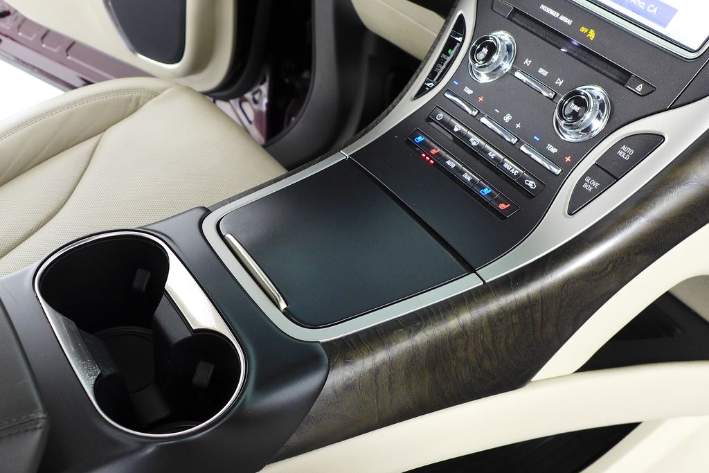 Thumbnail: 2020 Lincoln Nautilus - 15