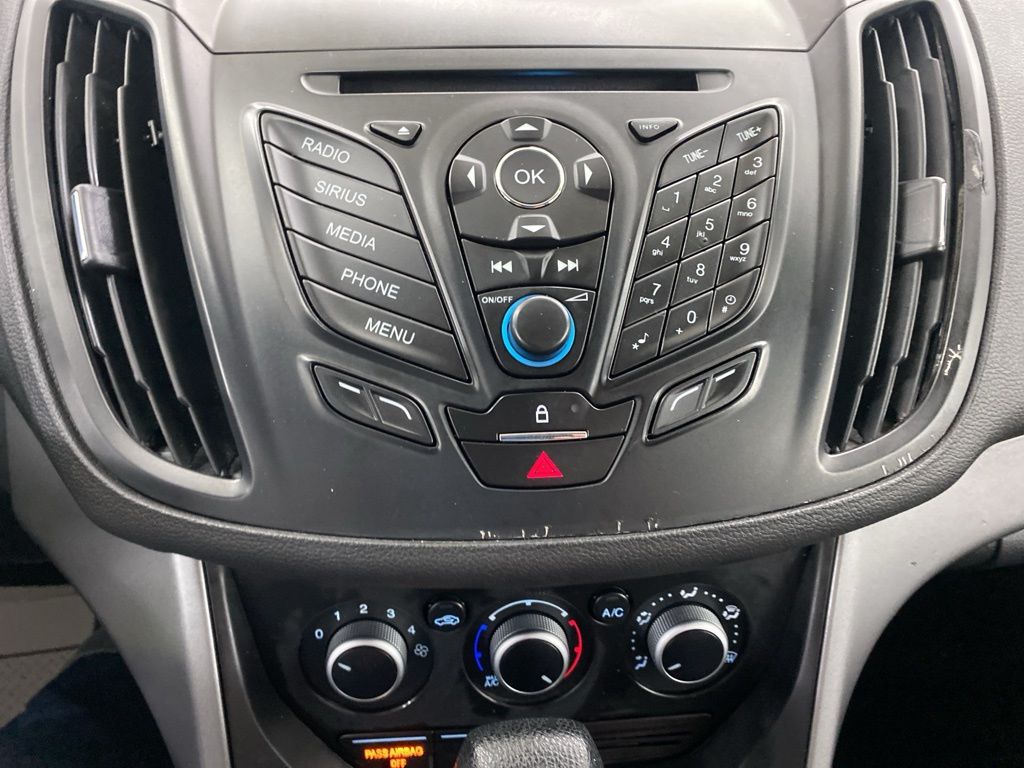 2016 Ford Escape SE photo